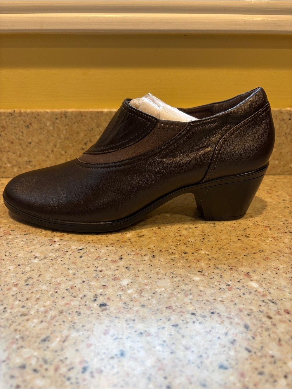 Clarks Women's Emily 2 Dove Brown Leather Shootie, Block Heel, Size 9